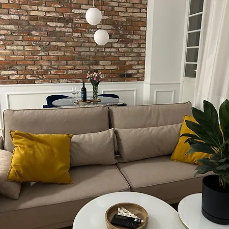 Przy Bulwarze Apartment *